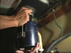 Removing-a-waste-disposal-unit-jammed